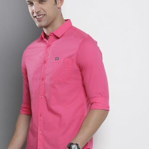 pink shirt